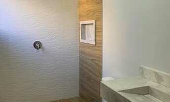 Imagem 7: Casa térrea no condomínio Residencial Laguna, 3 suítes, 5 banheiros e piscina. Com localiz