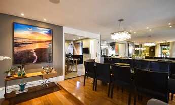 Imagem 4: Apartamento para venda tem 216 metros quadrados com 4 quartos