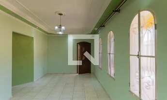 Imagem 2: Casa para Aluguel - Jardim Santa Lúcia, 3 Quartos, 350 m2