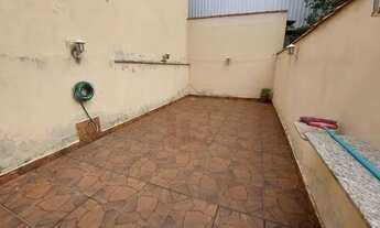 Imagem 6: Sobrado para venda possui 151 metros quadrados com 3 quartos em Jardim dos Ipês - Suzano