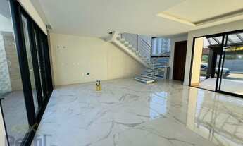 Imagem 4: Casa no bairro Saguaçu com 3 suítes e piscina