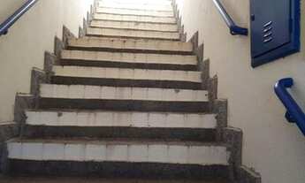 Imagem 2: VIANELO - 25M2 - NA RUA DO MERCADÃO!!