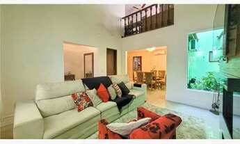 Imagem: Casa com 4 Dormitorio(s) localizado(a) no