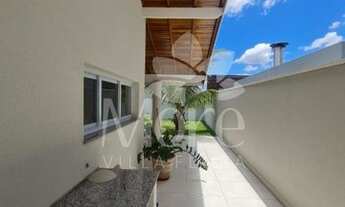 Imagem 7: VENDA de Linda Casa com 2 Quartos, sendo 2 Suítes, Quintal com 4 Vagas Internas, Imóvel Ri