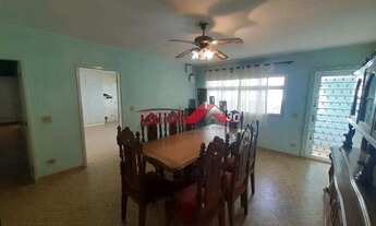 Imagem 3: Casa Localizada no Centro da Cidade, 396,72 m². Oportunidade!