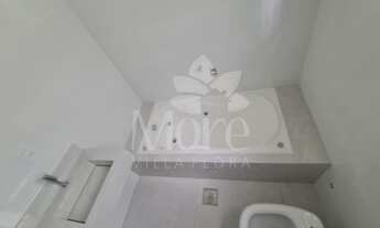 Imagem 2: VENDA de Linda Casa com 2 Quartos, sendo 2 Suítes, Quintal com 4 Vagas Internas, Imóvel Ri