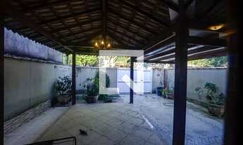 Imagem 4: Casa para Aluguel - Engenho do Mato, 3 Quartos, 170 m2