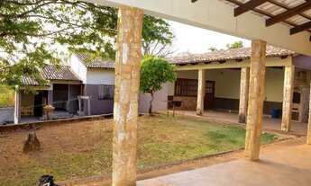 Imagem 6: Sobrado para venda tem 350 metros quadrados com 4 quartos em Zona Rural - Goiás - GO