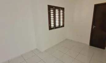 Imagem 7: Casa para venda possui 70 metros quadrados com 2 quartos em Parque D Pedro - Itaitinga - C