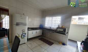 Imagem 2: Excelente casa térrea em localização privilegiada! Financia e Permuta por Chácara!