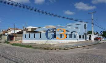 Imagem: Casa com 2 dormitórios à venda, 200 m²