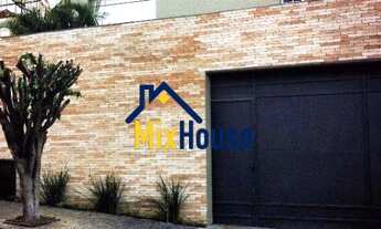 Imagem: Casa de cinema com lindo jardim na Mooca