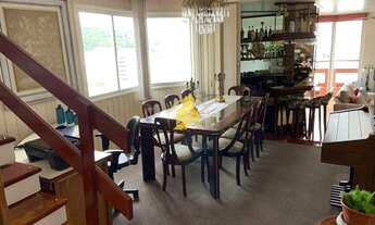 Imagem: Ampla cobertura triplex no centro de Florianópolis