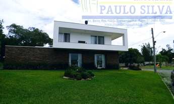 Imagem 2: Belíssima casa em condomínio fechado, 3 suítes, dependência, piscina, 2 terrenos. R$-2.200