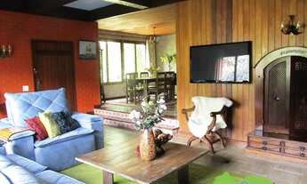 Imagem 7: Casa para venda possui 260 metros quadrados com 3 quartos em Ermitage - Teresópolis - RJ