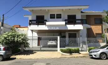 Imagem: Sobrado disponível para locação em uma