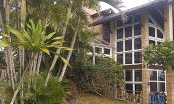 Imagem 3: Casa com grande jardim na Praia do Rosa