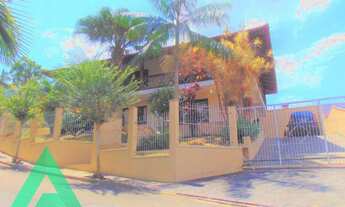 Imagem 2: Lindíssima casa no Bairro Itoupava Norte!