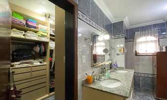 Imagem 7: Sobrado para aluguel possui 404 metros quadrados com 3 quartos