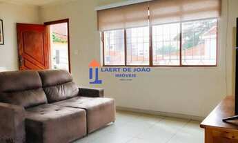 Imagem: Casa de vila bem localizada próxima do