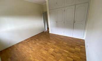 Imagem 7: ALUGO apto c/ 207m², 03 Dorm sendo 01 suite c/ armários, 03 banheiros em Consolação - SP