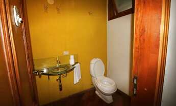 Imagem 4: Imóvel à Venda com Quatro Suítes e Salão de Jogos