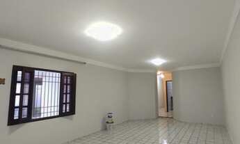 Imagem 2: Casa para aluguel possui 250 metros quadrados com 3 quartos em Ponta Negra - Natal - RN