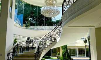 Imagem: Mansão dentro de condomínio região de