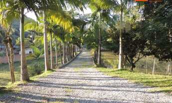 Imagem: Sitio, 04 dormitórios 02 suítes, churrasqueira