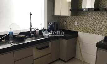 Imagem 3: Casa para aluguel, 3 quartos, 1 suíte, 3 vagas, Segismundo Pereira - Uberlândia/MG