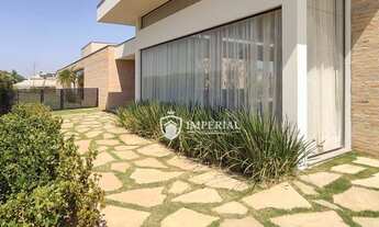 Imagem 7: Um refúgio inteiramente mobiliado e decorado!