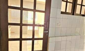 Imagem 7: Apartamento 2 dormitórios térreo com pátio, living 2 ambientes, churrasqueira, banheiro, c