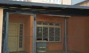 Imagem 2: PORTO ALEGRE - Casa Padrão - Floresta