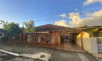 Imagem: CASA DE ESQUINA EM ITAJAÍ COM EDÍCULA