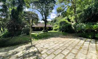 Imagem 5: Bela propriedade localizada excelente região de Itaipava com alto padrão de vizinhança