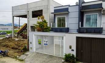 Imagem 2: Sobrado para venda com 140 metros quadrados com 2 quartos em Areias - Tijucas - SC