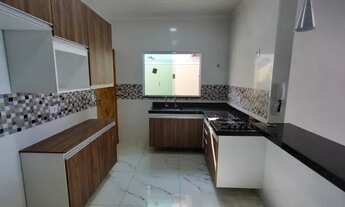 Imagem 4: Casa para venda possui 83 metros quadrados com 2 quartos em Jardim Ribamar - Peruíbe - SP