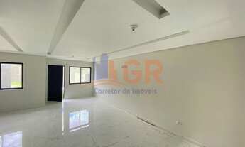 Imagem 2: Triplex para Venda em Curitiba, Uberaba, 3 dormitórios, 1 suíte, 2 banheiros, 1 vaga