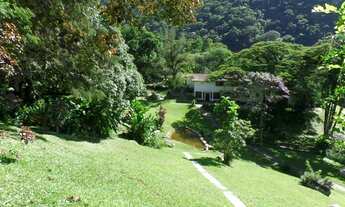 Imagem: Sitio tendo casa principal com 5 suítes