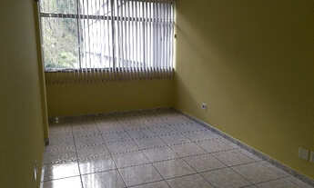 Imagem: Alugo Quitinete no centro de Nova Friburgo!