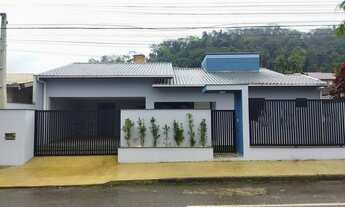 Imagem: JARAGUá DO SUL - Casa Padrão - Jaraguá