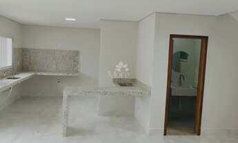 Imagem 4: Sobrado com Piscina, 3 quartos, sendo 3 Suítes em Condomínio Residencial Olívio Franceschi