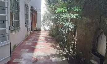 Imagem: Apartamento na parte baixa, térreo, fundos