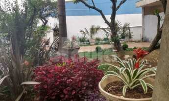 Imagem 5: Terreno com casa térrea, e 238 de área construída , e terreno 20x50 , totalmente plano