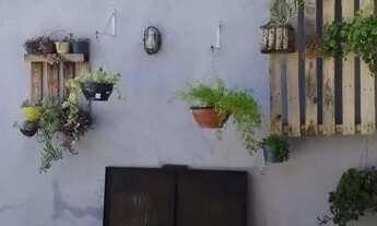 Imagem 3: Casa com dois quartos duas cozinhas dois banheiros um suíte piscina garagem pra carros