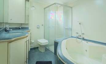 Imagem 2: Amplo Apto 2suites+1quarto Vista Mar 50m da Praia Baln. Camboriu