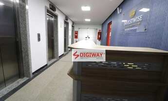 Imagem 5: Ao lado do metrô !!