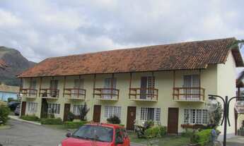 Imagem 2: Casa em condomínio com 3 quartos sendo um suíte na Cascata Guarani - Teresópolis - R.J