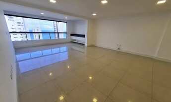 Imagem 5: Apartamento para aluguel possui 216 metros quadrados com 4 quartos