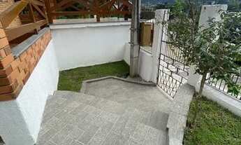 Imagem 2: Casa enorme com 3dorm e 186m2 no coração da acebolai em Viamao